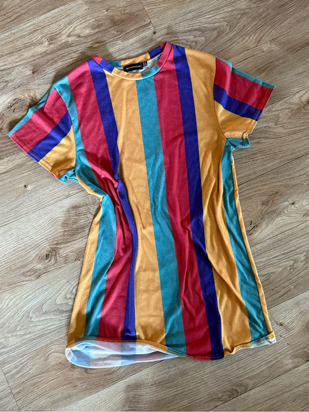 Bold colorful Vertical Stripe Tshirt dress, size 6